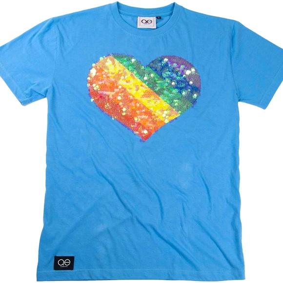 🌈 NWT! Unisex Rainbow Sequin Heart TShirt - Picture 1 of 12